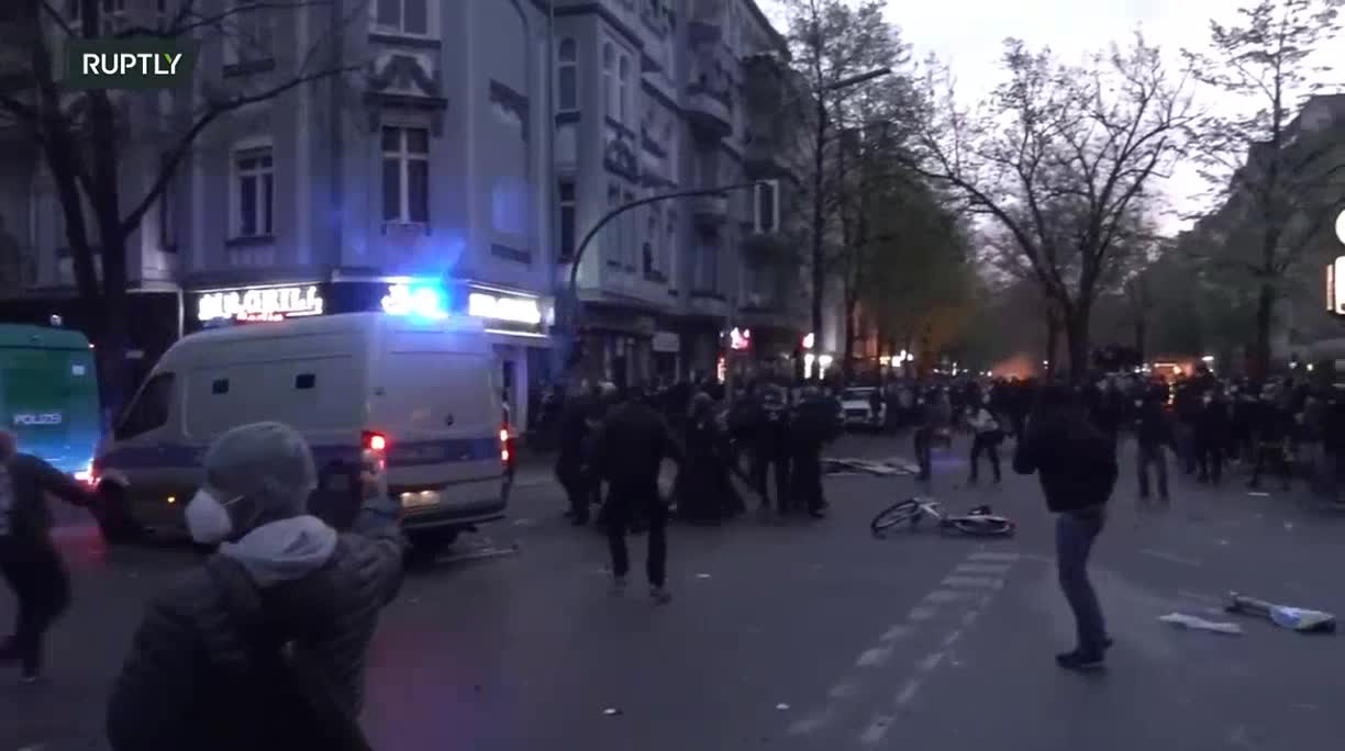 Berlin Demo 1. Mai