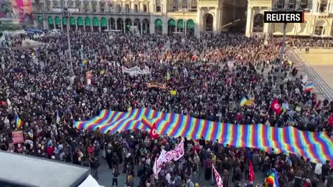 Watch_ This is how the world is protesting the Russian invasion of Ukraine