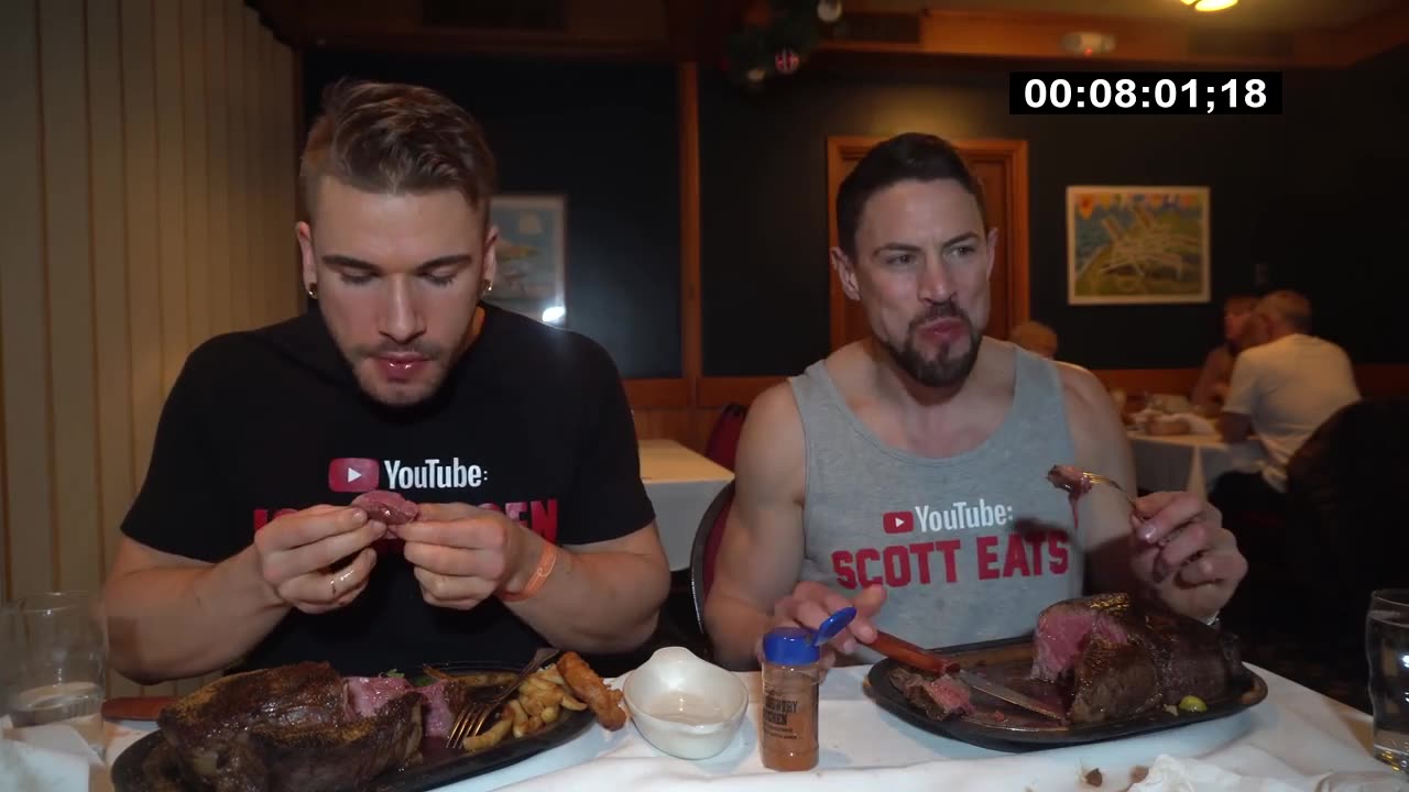 WORLD FAMOUS 72oz STEAK CHALLENGE | Man Vs Food Challenge At Sayler's In Portland Oregon!