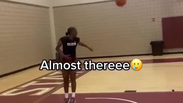 She’s only 5’7 AND CAN ALMOST DUNK