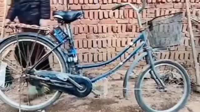 Funny video 🤣🤣🤣 cycle protection