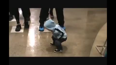 Funny Baby Dancing lucu banget Video