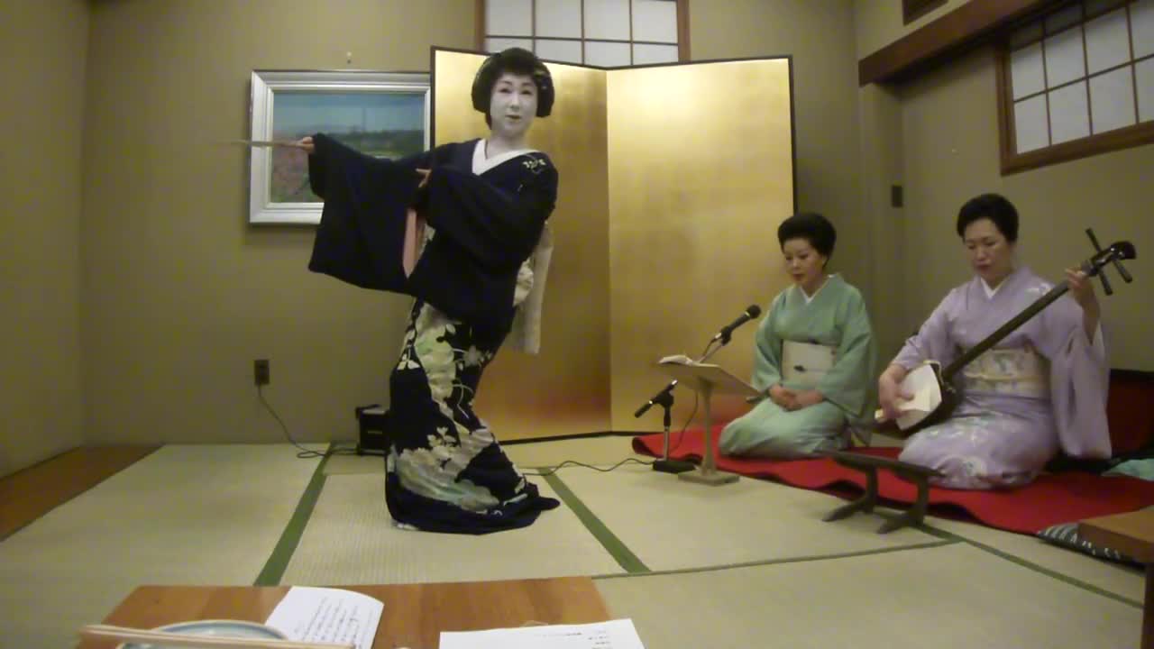 上七軒芸・舞妓奉納舞 上七軒夜曲 北野天満宮節分祭 2016 Dedication dance of Geiko and Maiko