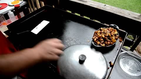 BLACKSTONE GRIDDLE COOKING ULTIMATE RANCH POTATOES