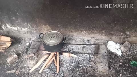 how to cook rice with firewood from rural people.