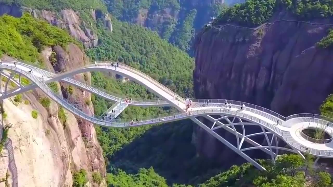 5 most incredible bridges in the world