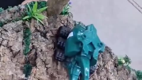 rhino Beetle vs beetle toy