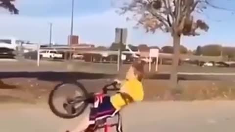 FAIL KID BMX REALLY BAD