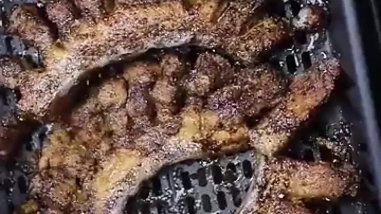 Crispy Outside and Juicy Inside | No smoke alarm Approved