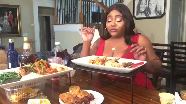 Ts Madison @BahamaBreeze #MukBang #Challenge