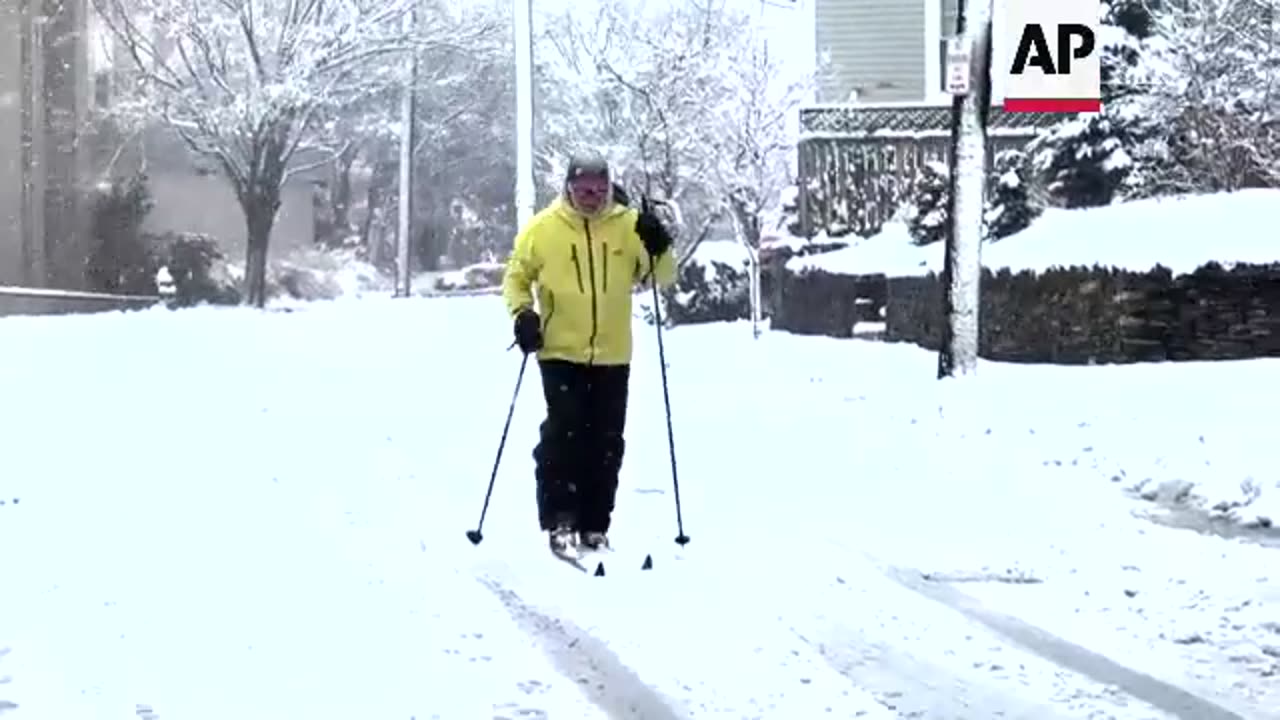 Quick-moving winter storm brings snow to Northeast, waves crashing ashore and high tide