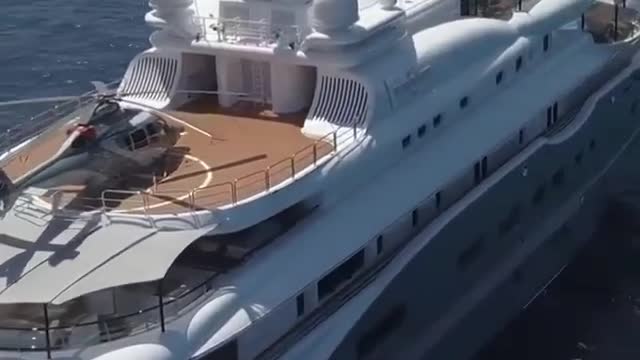 #shorts his is the 110m (361ft) Mega Yacht RADIANT 🛳