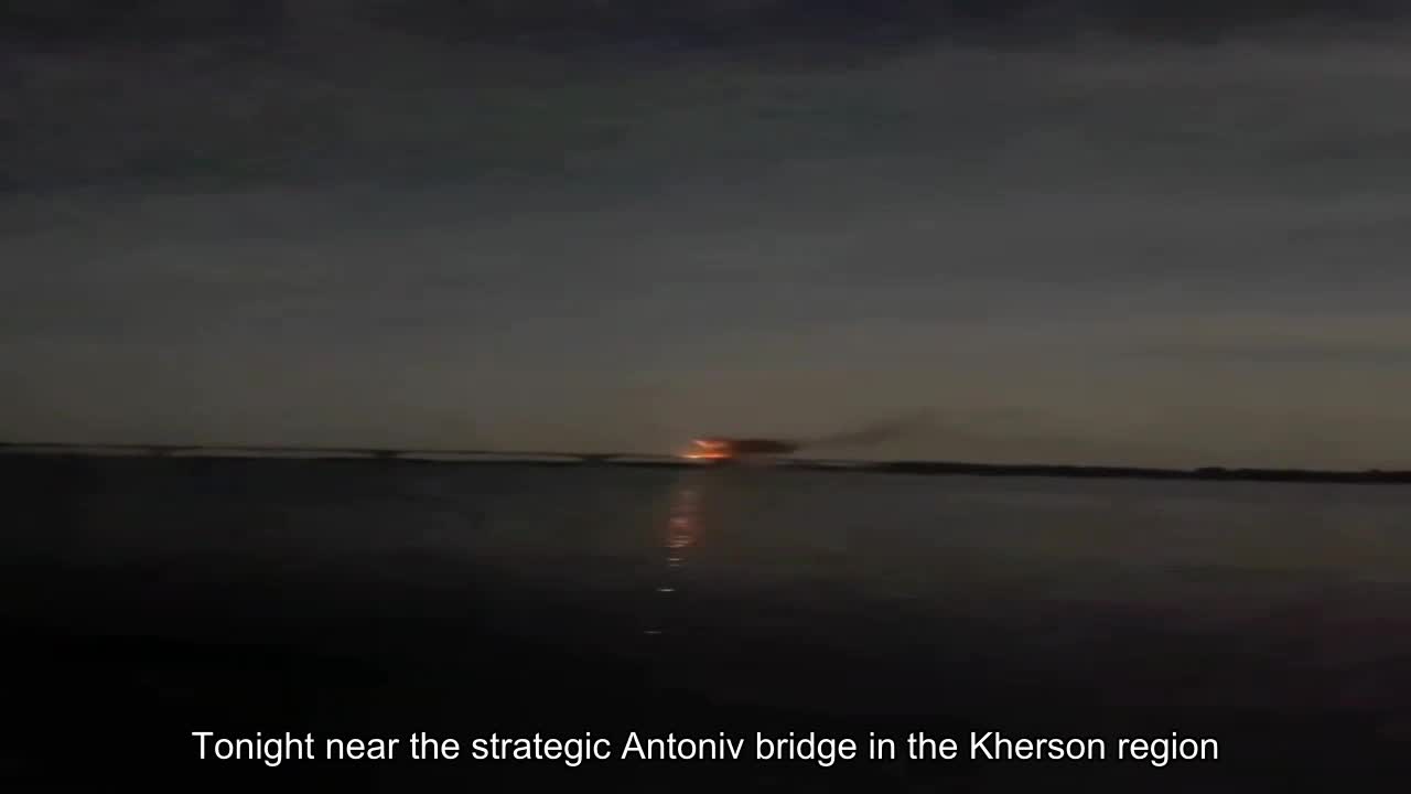 ️This is what happened last night near the strategic Antoniv bridge in the Kherson region. Sign up