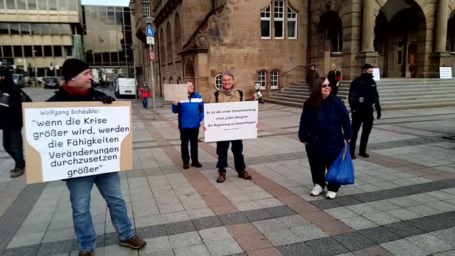 Bielefeld Joachim´s Einladungsrunde zur Mahnwache-Impressionen