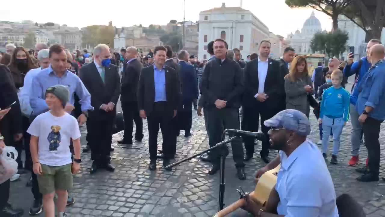 Nosso querido presidente é popular até na Itália