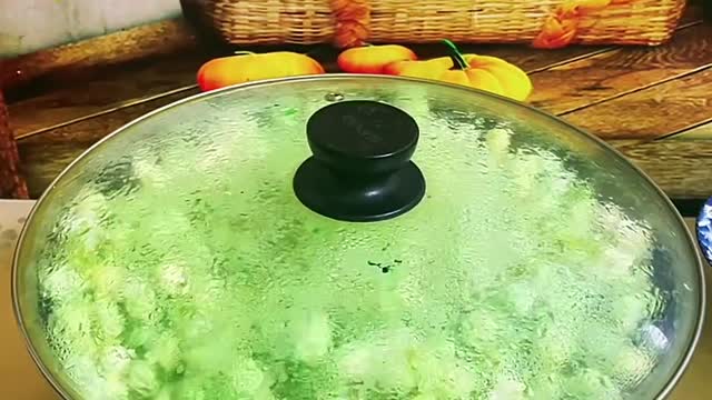 Popcorn with surprise 🍏😂😂