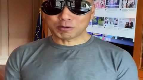 20211018文贵先生GETTR¹： 5300年前夏时代 #良渚文化——玉琮（权力）、玉钺（军事）、玉壁（财富）——三权鼎力。皇帝中间、一武、一财！玉琮——宇宙之“宗”