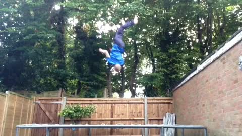 CRAZY TRAMPOLINE TRICKS!!!