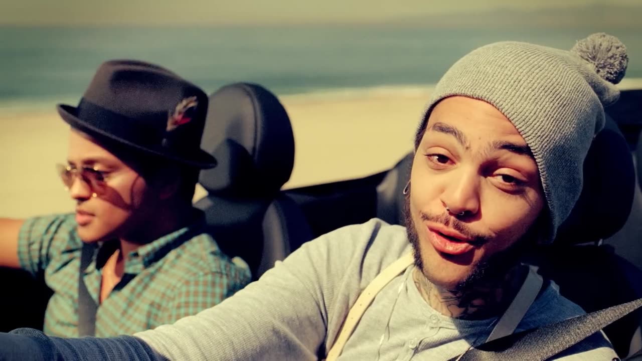 Travie McCoy_ Billionaire ft. Bruno Mars [OFFICIAL VIDEO]