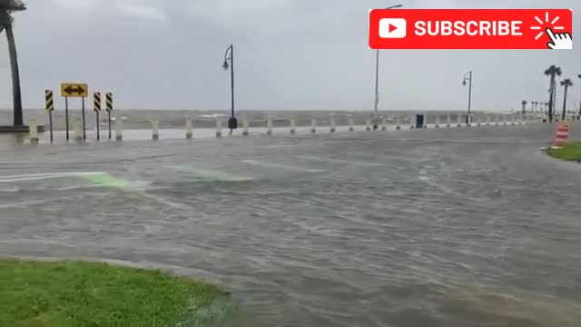 Hurricane Ida's landfall Floods in New Orleans - HAPPENING NOW