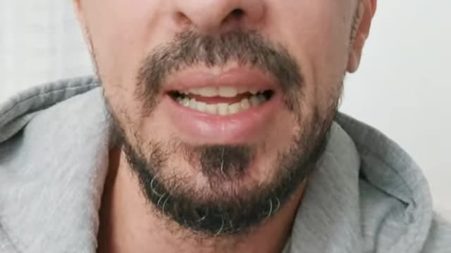 L'Italie Interdit L'imposition Des Masques À l'école!
