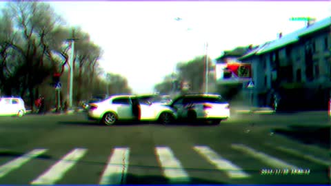 Russian Driver Hitting a Car and running away