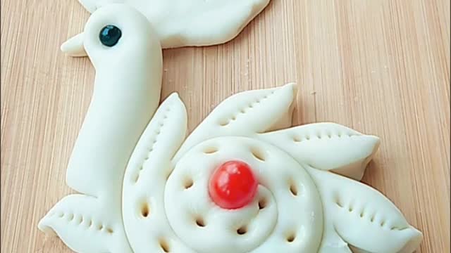 Bakery Idea How To Shape The Dough To Beautiful Bird