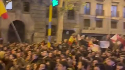 NOW - Anti-socialist demonstrations in Madrid, Spain.