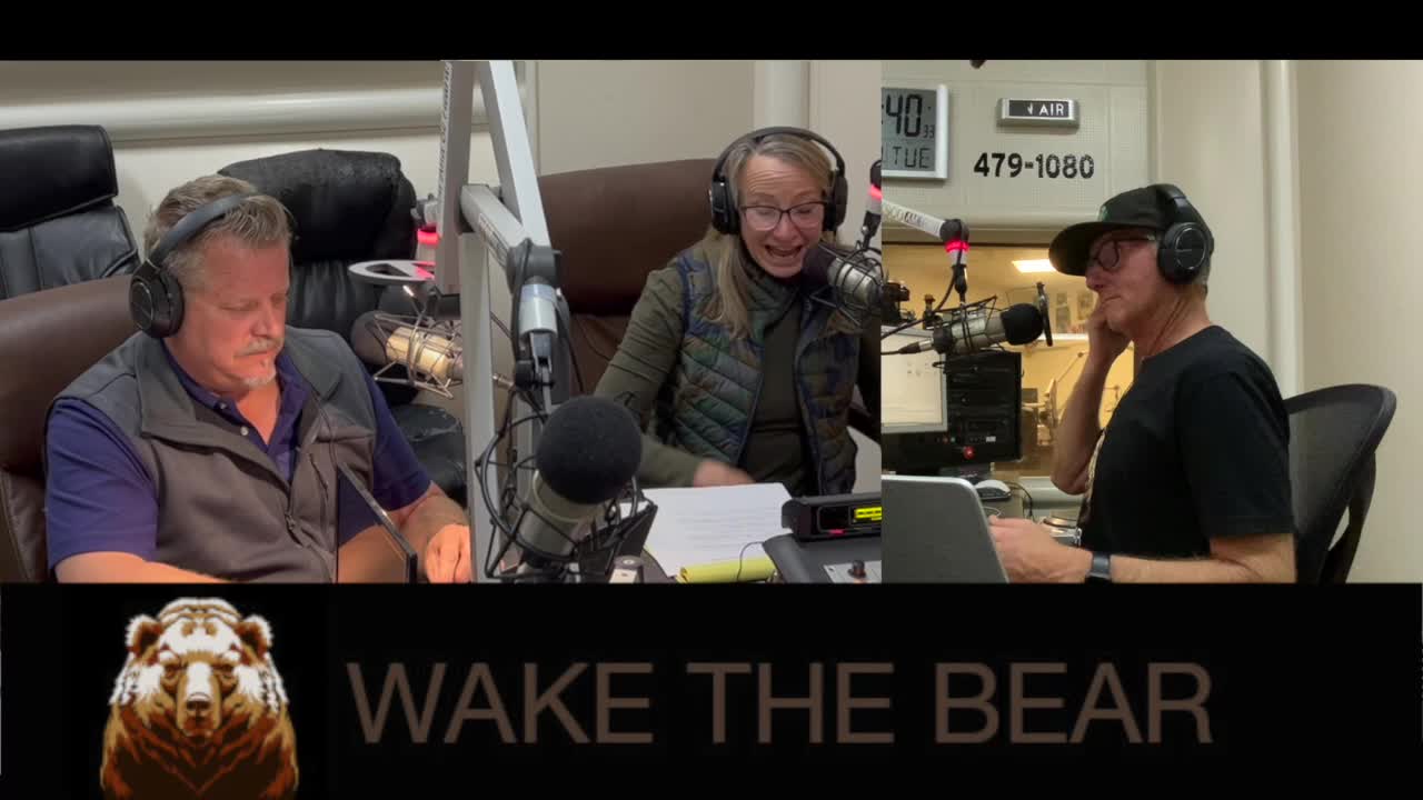 Wake the Bear Radio - Show 30 - Infiltration and Betrayal