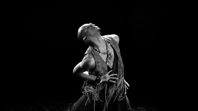 Adam Lambert-"Ghost Town"