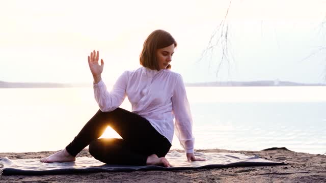 Hot Girl Beautiful Yoga Full Body
