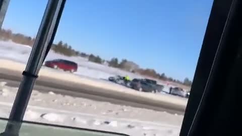 We got ourselves a convoy fellas