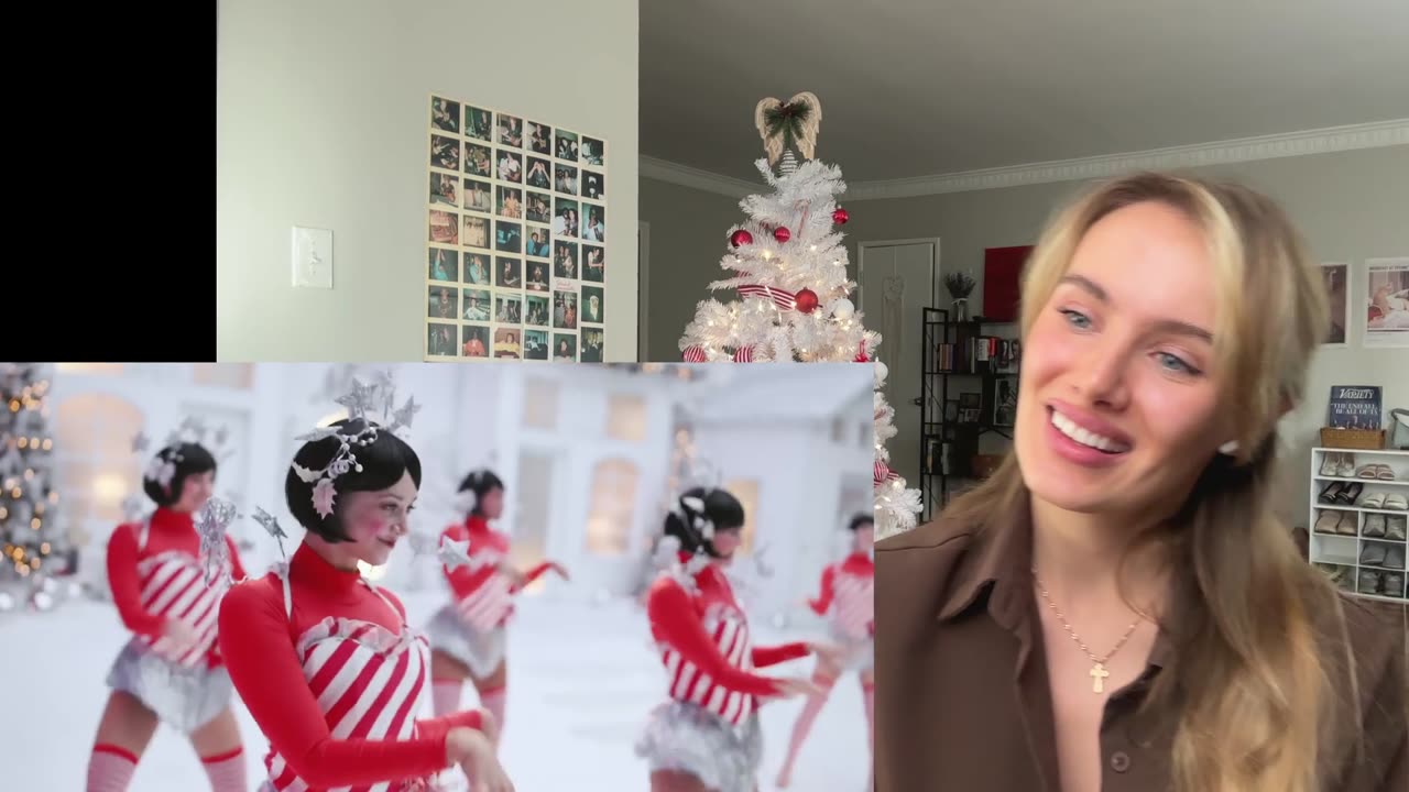 Mariah Carey-All I Want For Christmas!!! Russian Girl First Time Hearing!!!