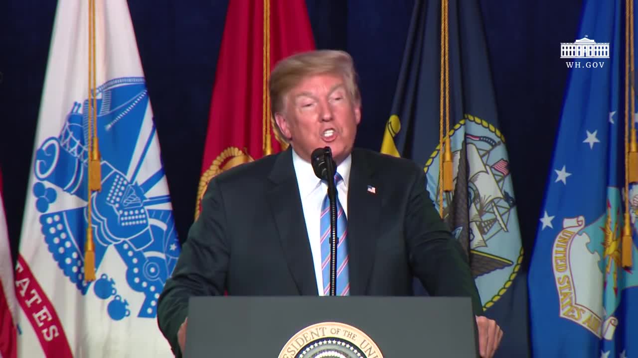 President Trump praises 'tough' ICE agents at the Salute to Service Dinner