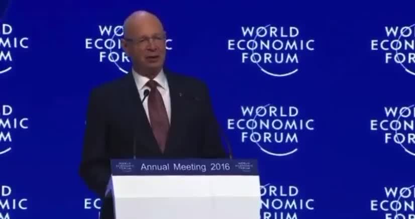 Klaus Schwab to Justin Trudeau at the 2016 Davos annual meeting