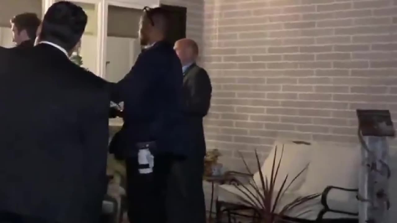 Kamala Harris Found Faking Door Knocking Video!