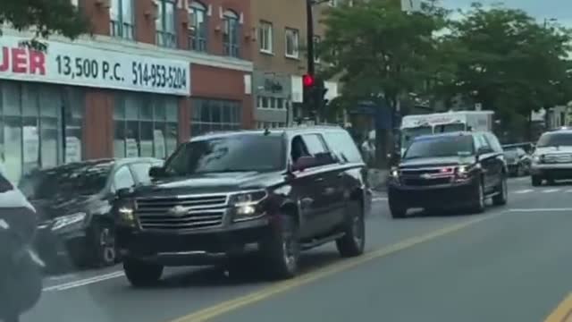 CasTrudeau and his 50 vehicle convoy.. Literally the same people who don't want you to drive cars.