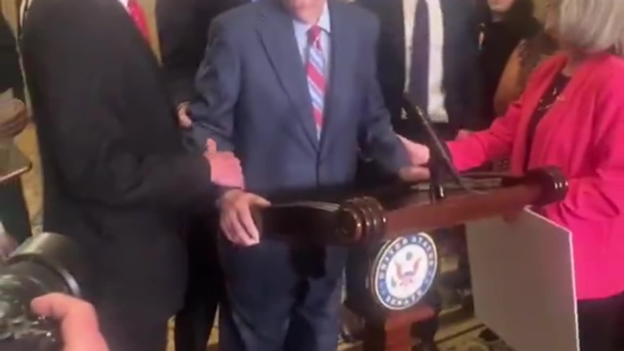 Mitch McConnell Freezes Mid Press Conference after Dissing Trump