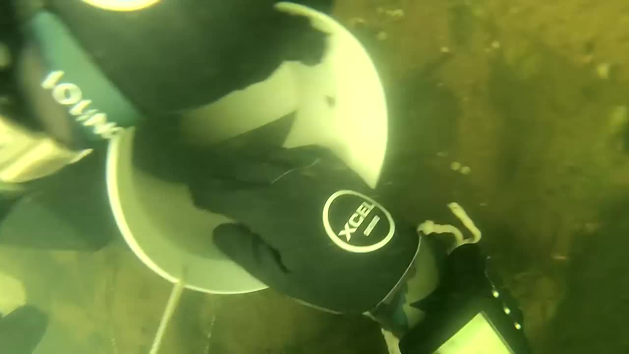 I Found a Crashed Drone Underwater While Scuba Diving! (Returned to Owner)-3