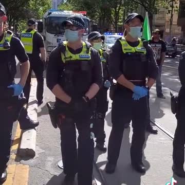 Melbourne Woman Shouts At Police