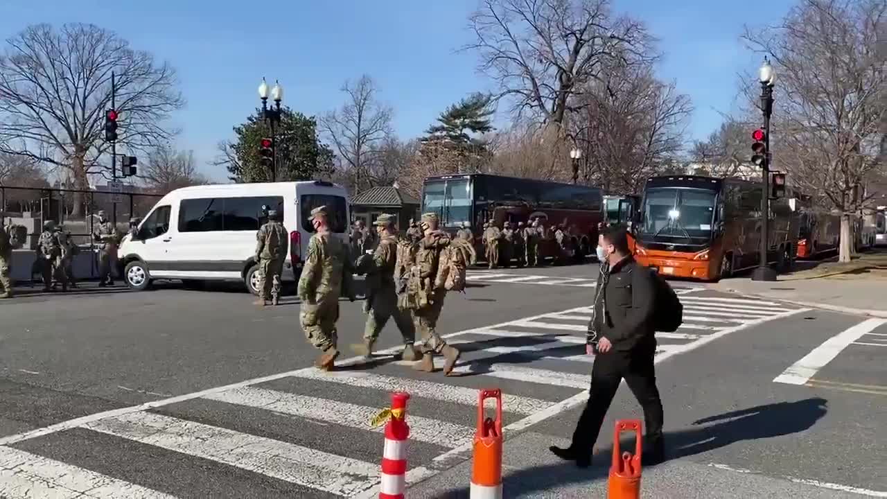 1000's of additional US National Guard just arrived at the US Capitol with gear.