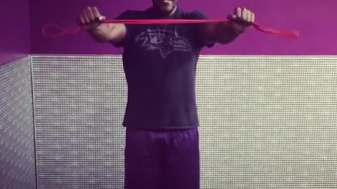 watch me exercise with bungee cords