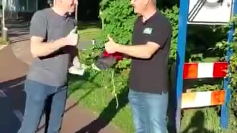 Spolupráce mezi Holanskými a Německými farmáři zpečetěná výměnou vlajek