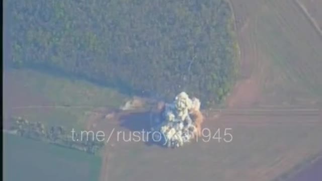 Ukraine War - Iskander denazifies two MLRS "Hurricane"