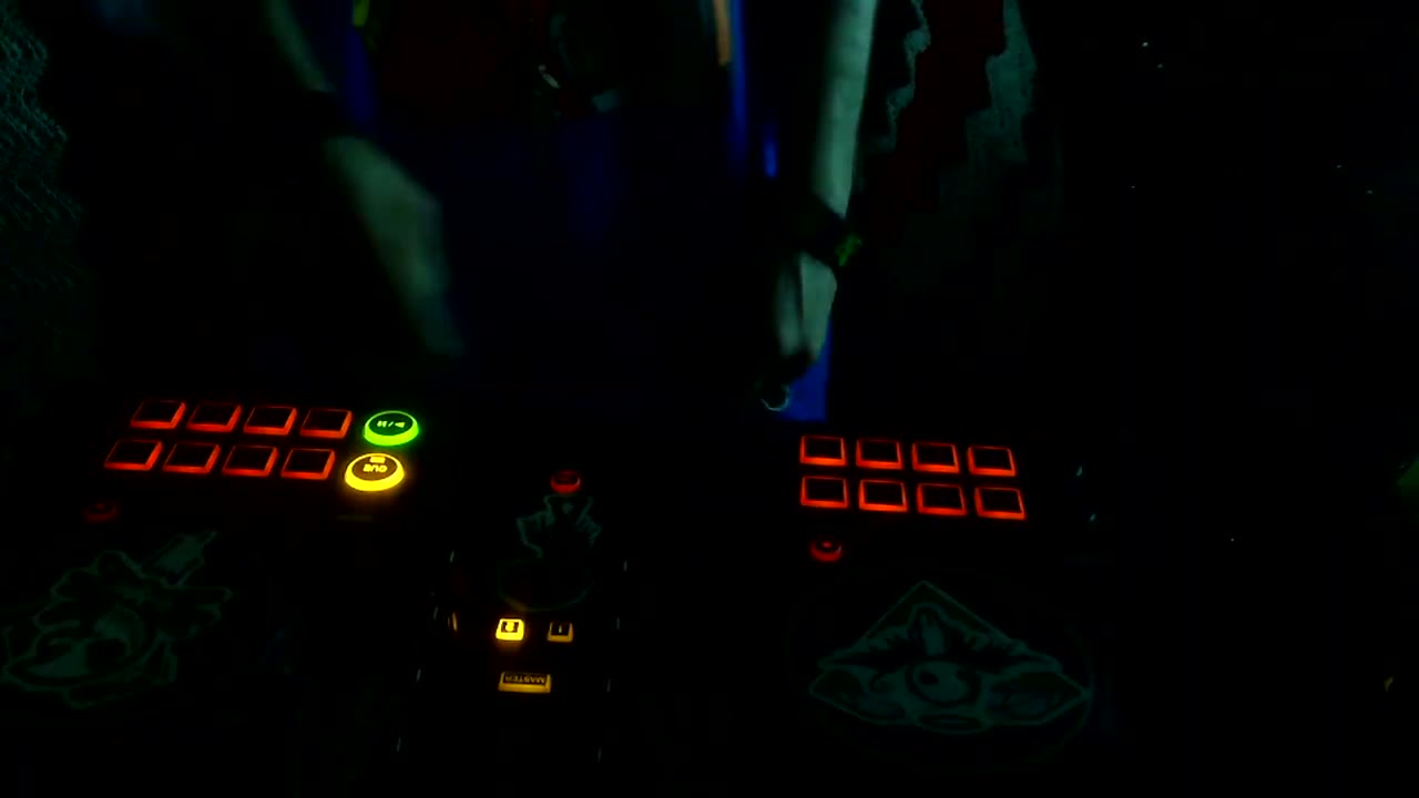 [Cyraxx Youtube 2021-8-16] LIVE REMIX OF ONE OF MY ALBUMS