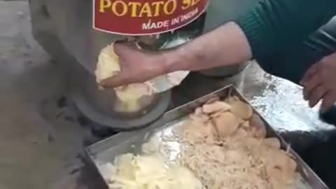 Potato chips slicer machine