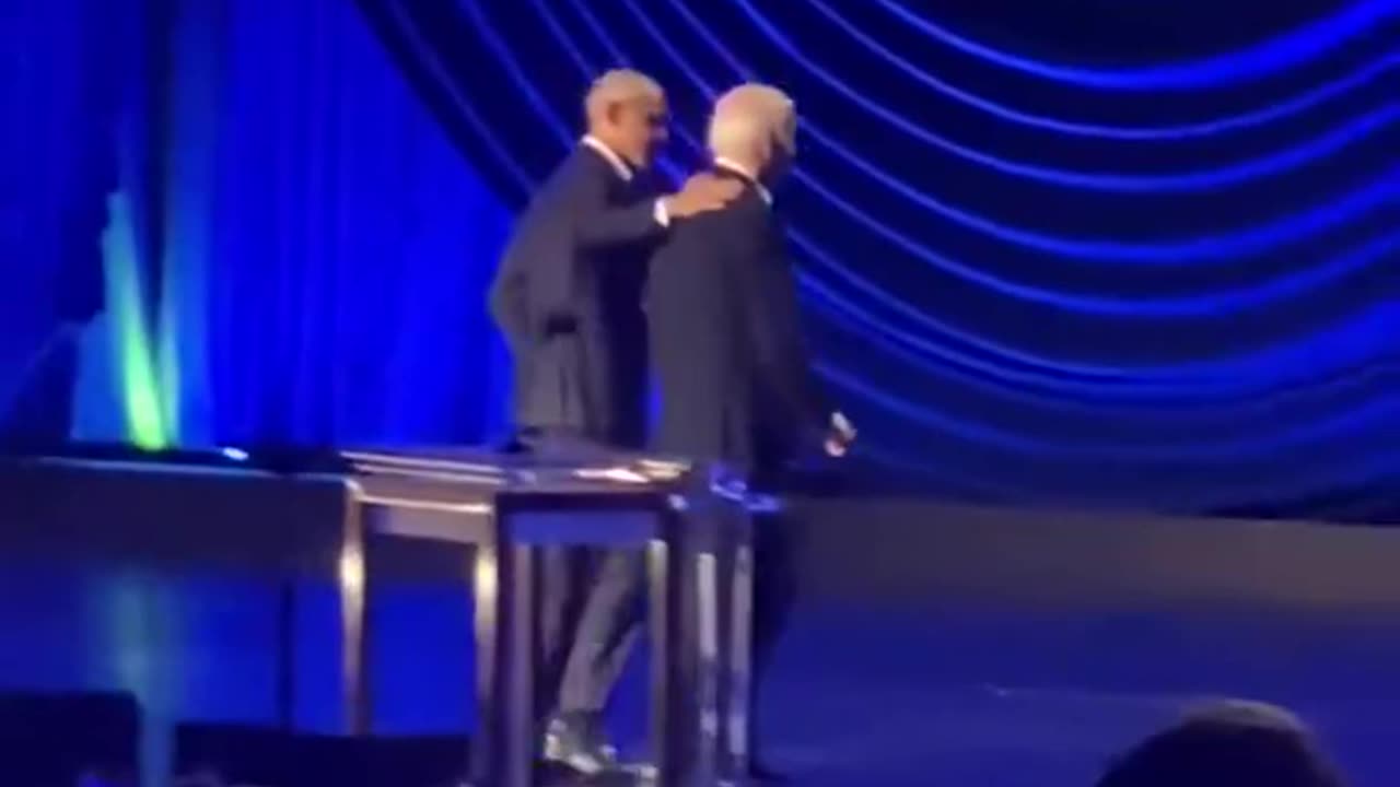 Biden Freezes Up Before Being Led Off The Stage By Obama At LA Fundraiser