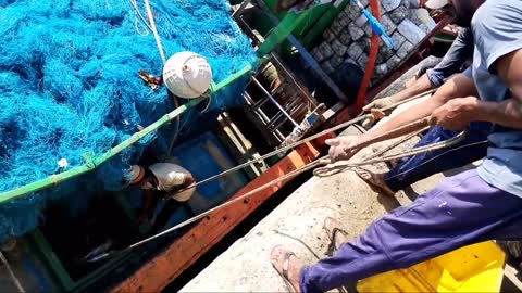 Big Fish Catching || Amazing GholFish || Deep sea in Gujarat fishing Boat ||-19