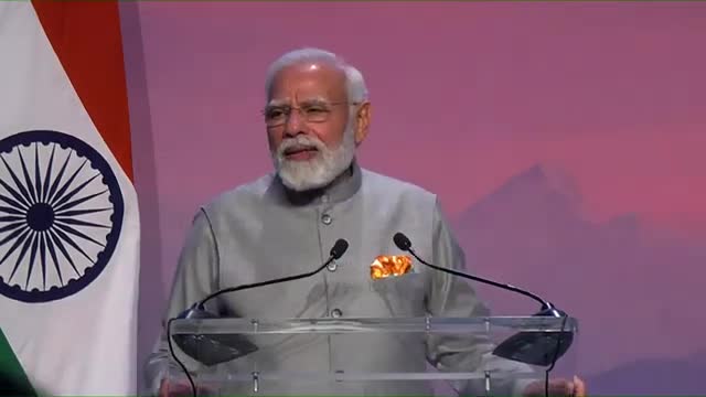 PM Modi's speech at the Indian Business and Community event in Singapore | PMO