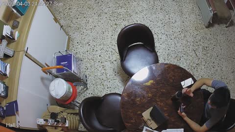 hallmid day n night 20220403